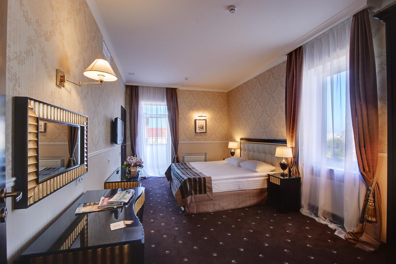 Optima Collection Troitska Hotel Dnyipropetrovszk Kültér fotó